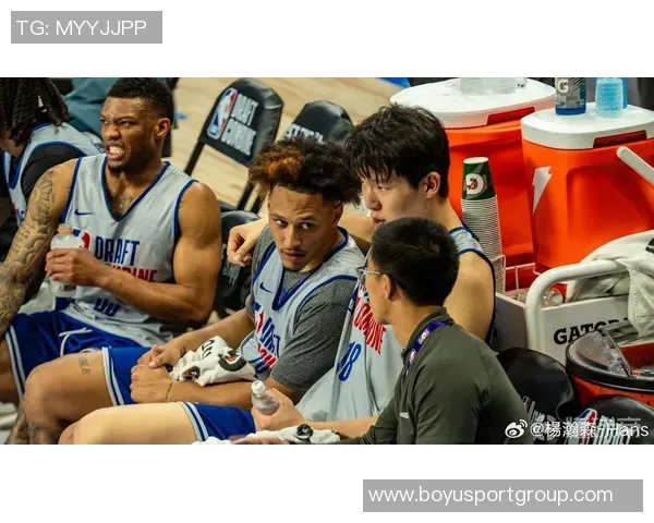 杨瀚森分享英语学习心得：如何通过训练让克里斯暂时退居二线