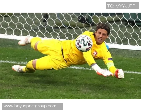 门将之争：索默单手扑救失误迈尼昂成功迷惑恰20引发热议