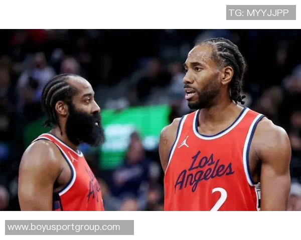 KD谈对抗哈登与小卡的压力期待他们助力快船逆转局势 KD谈对抗哈登与小卡的压力期待他们助力快船逆转局势