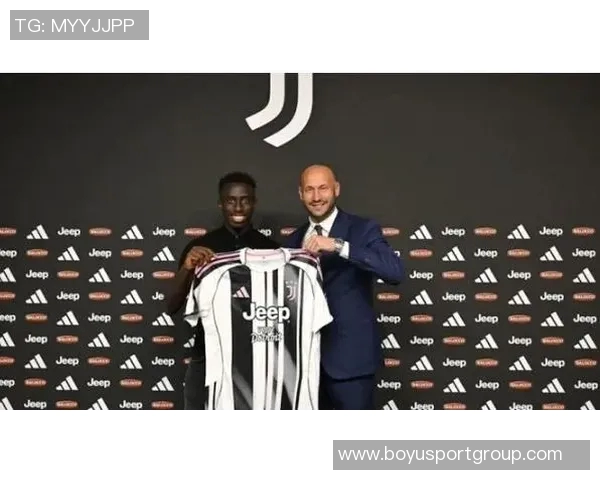 尤文图斯前锋米利克重返训练场结束553天缺席期望复出助球队